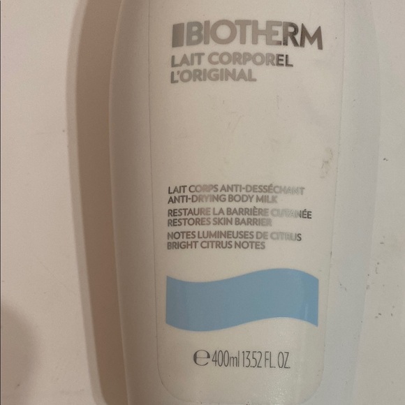 Biotherm White Pump Bottle - Picture 4 of 8